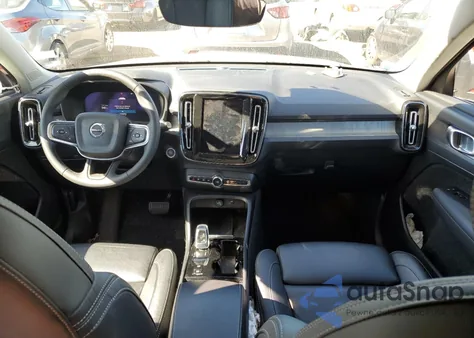 2023 Volvo Xc40 Plus из США, поврежденный, VIN YV4L12UW9P2062304